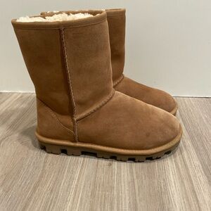 UGG Classic Short Essential Chestnut Suede Fur Boots Womens Size 5